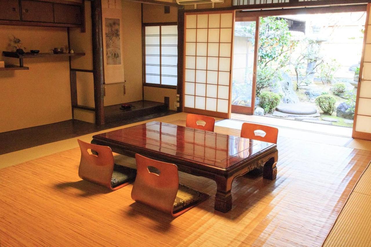 京都二条城近く京町屋120年の歴史に泊まる Ngoại thất bức ảnh