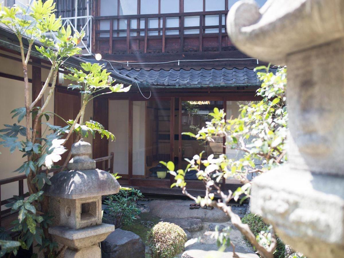 京都二条城近く京町屋120年の歴史に泊まる Ngoại thất bức ảnh